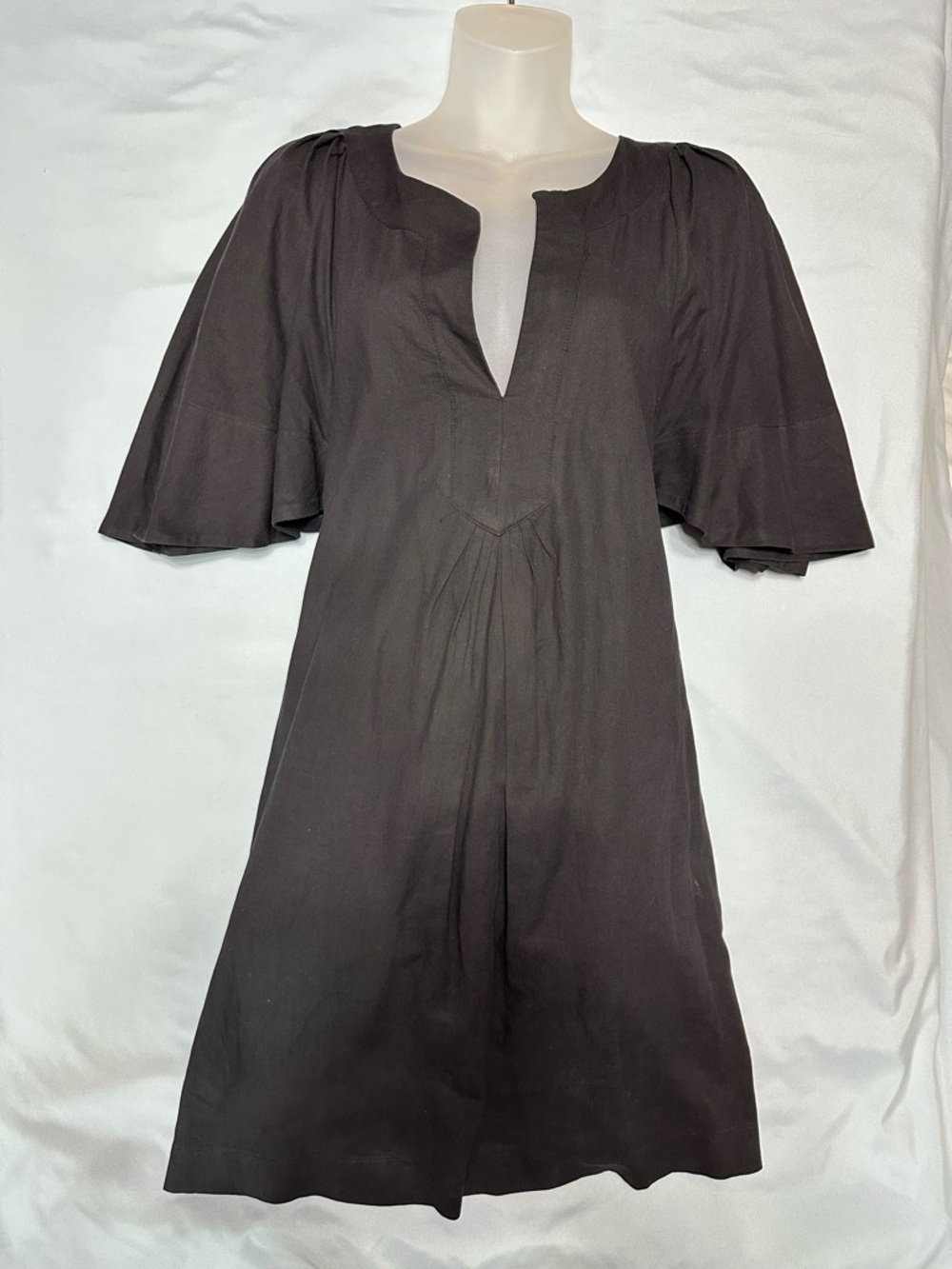 Pomander Place by Tuckernuck Black Cotton Flutter Sleeve Dress Size M